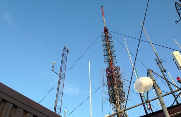 8375_U10_US_Boston_WS502_Installation-on-radio-tower_1