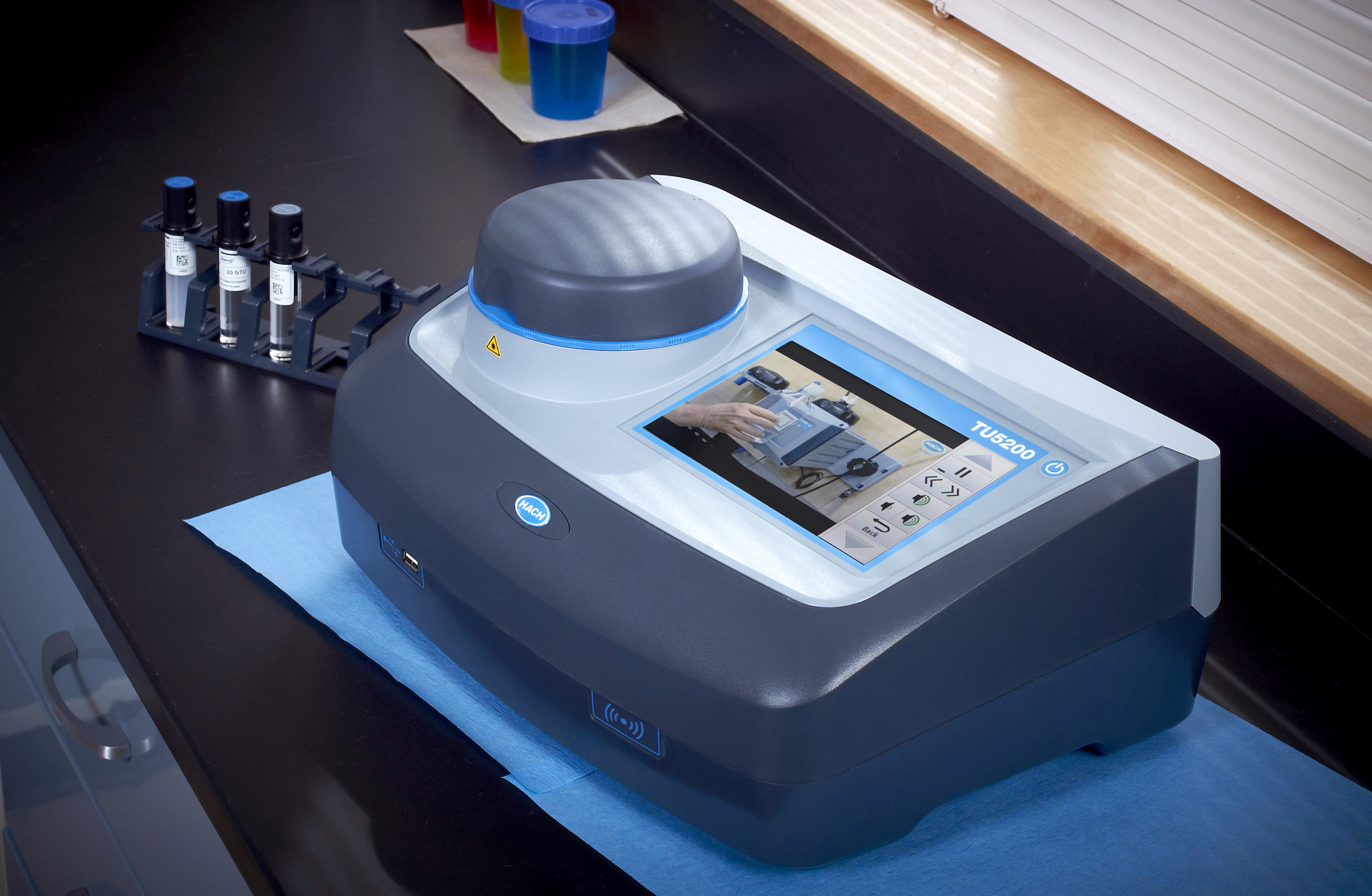 TU5 Series® TU5200 Laboratory Laser Turbidimeter with RFID, EPA