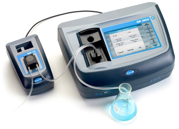 DR3900 Laboratory Spectrophotometer with flow through application