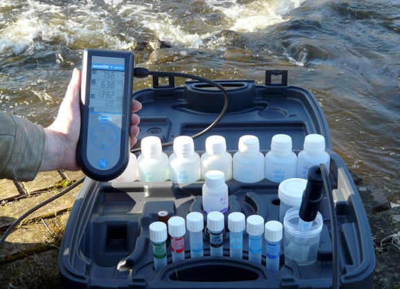 Sension+ MM150 Portable Multi-Parameter Meter, Field Kit with Multi Sensor for pH, ORP, Conductivity and TDS