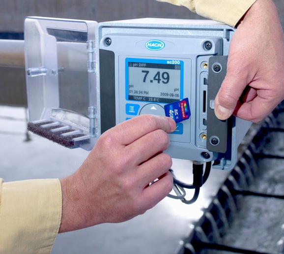 SC200 exporting water quality measurement data for pH using SD card