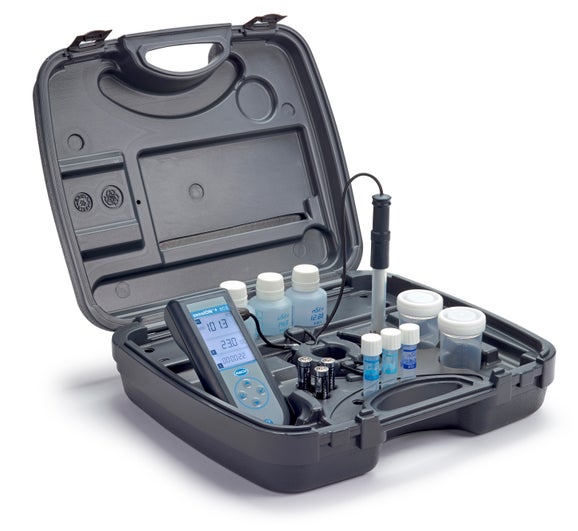 Sension+ EC5 Portable Conductivity/TDS Meter, Field Kit with Robust 2-pole Titanium Cell for Outdoor use