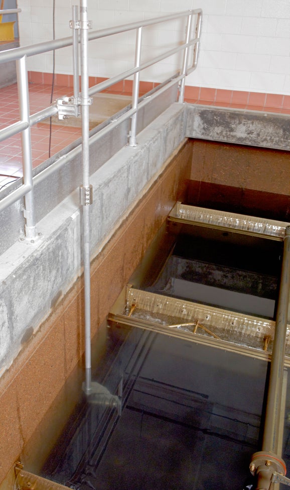 A Solitax sc probe&nbsp;immersed in an indoor application