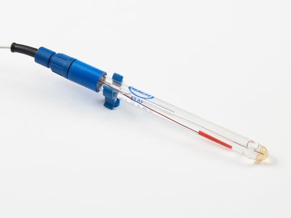 Sension+ 5202 pH liquid filled combination electrode with screw cap S7 for general use. 